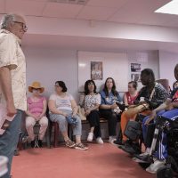 SAJ Cap'devant, résidence Barbanègre, habitants, conférence participative Frida Kahlo par Philippe Bua et le SAJ, présentation des photographies de l'atelier 
